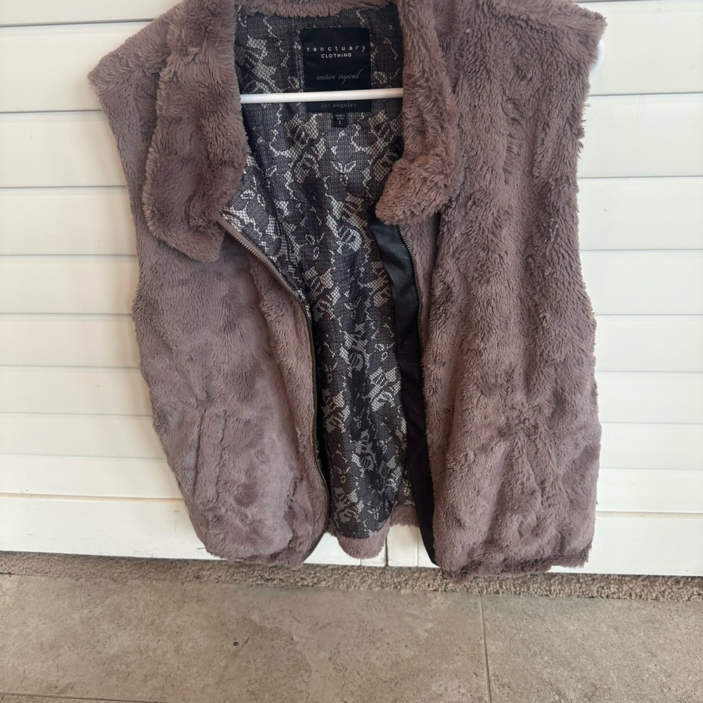 Sanctuary Brown Faux Fur Vest size Large
